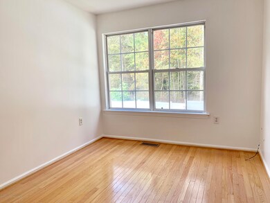 31 Brewster Cir, Old Bridge, NJ 08857 - photo 5