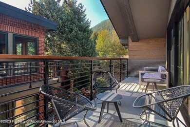 Residence Balcony View