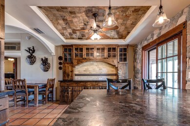009_KitchenDining