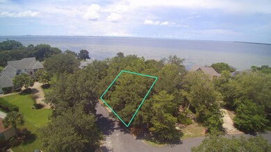 1369 Windward Ln, Niceville, FL 32578 - photo 2