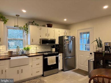 2120 Lyndon Ave, Lancaster, PA 17602 - photo 6