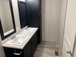 349 Stratford Ct unit 349, Dimondale, MI 48821 - photo 5