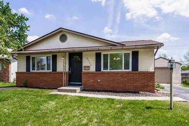 2606 Brownfield Rd, Columbus, OH 43232 - photo 2