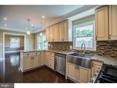 51 Bloomfield Ln, Willingboro, NJ 08046 - photo 2