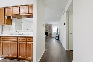 10555 Turtlewood Ct unit 2008, Houston, TX 77072 - photo 6