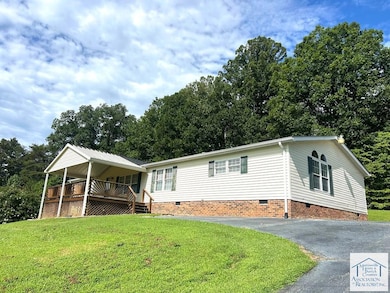 135 Watson Dr, Fieldale, VA 24089 - photo 2
