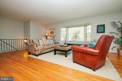 6411 Crosswoods Dr, Falls Church, VA 22044 - photo 5