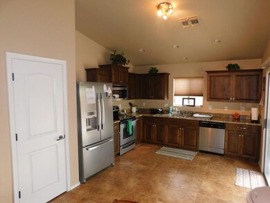 BEAUTIFUL KITCHEN