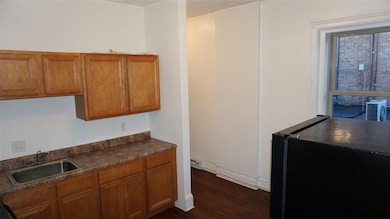 9 Caroline St, Saratoga Springs, NY 12866 - photo 6