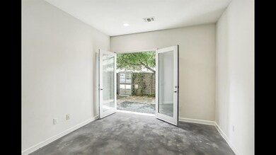 1846 Maryland St, Houston, TX 77006 - photo 3