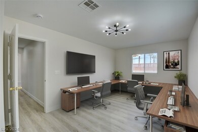 Large Downstaris Bedroom