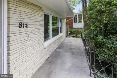 814 Larch Ave, Takoma Park, MD 20912 - photo 2