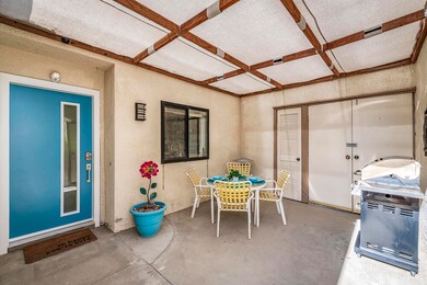 653 N Palomar Cir, Palm Springs, CA 92262 - photo 7