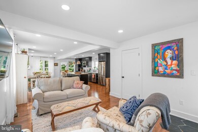 4304 Dewey Ave, Baltimore, MD 21211 - photo 7