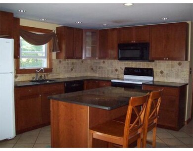 381 Shea St, Fitchburg, MA 01420 - photo 4