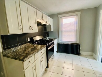 1409 W Linden St unit 3, Allentown, PA 18102 - photo 3