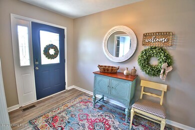 501 Burlwood Cir, Mount Washington, KY 40047 - photo 5