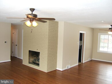 18723 Rolling Rd, Hagerstown, MD 21742 - photo 6