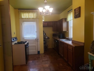 119 Woolper Ave, Cincinnati, OH 45220 - photo 7