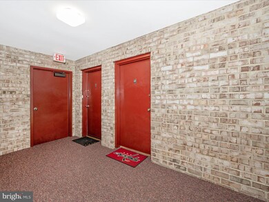 429 Christopher Ave unit 24, Gaithersburg, MD 20879 - photo 3