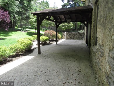 112 Leighton Dr unit 1010 SPROUL RD, Bryn Mawr, PA 19010 - photo 7