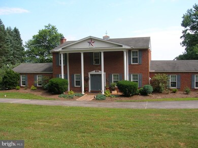 759 Mckeehan Rd, New Bloomfield, PA 17068 - photo 2