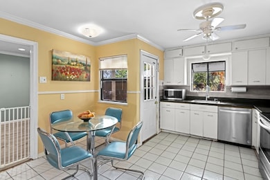 7735 Oak Vista St, Houston, TX 77087 - photo 5