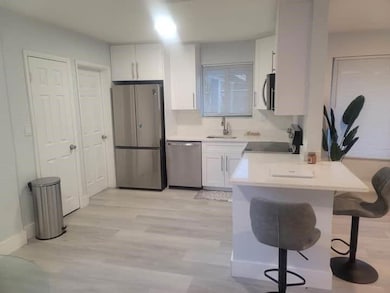 231 SW 29th Ave, Fort Lauderdale, FL 33312 - photo 2