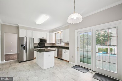 1528 Mckinan Ct, Severn, MD 21144 - photo 3