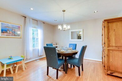 656 N Armistead St, Alexandria, VA 22312 - photo 6