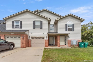 17193 Higdon Dr unit 5, Brownstown, MI 48193 - photo 2