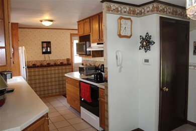 81 Manor Rd, Concord, NH 03303 - photo 4