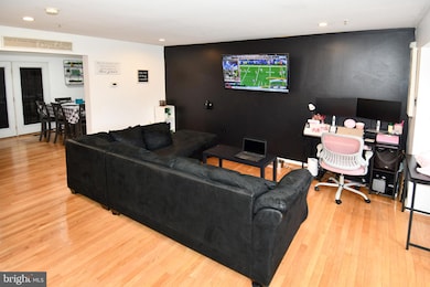 6101 W Hil Mar Cir, District Heights, MD 20747 - photo 3