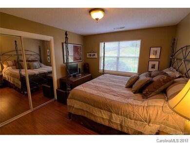 1051 Churchill Downs Ct unit H, Charlotte, NC 28211 - photo 3