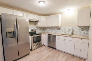 65 Indian Rock Rd, MerriMacK, NH 03054 - photo 7