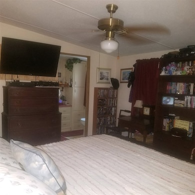 16628 E Royal Oak Dr, Perry, FL 32348 - photo 5