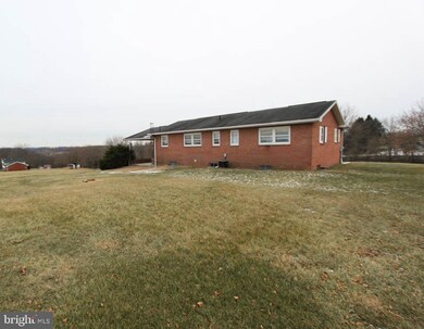 822 Jenny Wren Dr, Martinsburg, WV 25404 - photo 5