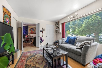 615 E Myrtle St, Bellingham, WA 98225 - photo 3