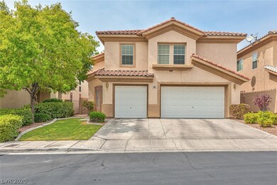 3817 Palm Island with 3 car garage