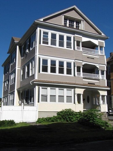 39 Woodford St unit 1, Worcester, MA 01604 - photo 5