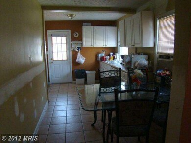 5213 N Englewood Dr, Hyattsville, MD 20785 - photo 7