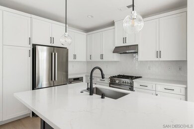 1212 E Cove Place, Encinitas, CA 92024 - photo 2