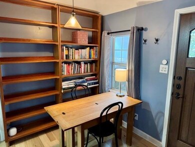 4214 Bellvue Ave unit B, Austin, TX 78756 - photo 3