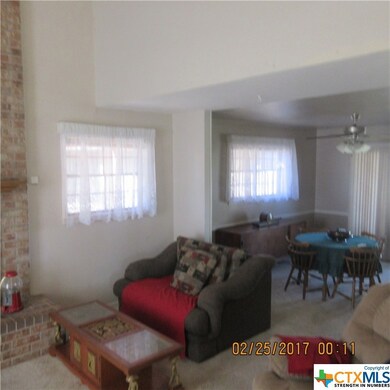 9572 Peacock Dr, Troy, TX 76579 - photo 6