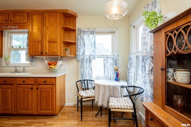 2011 W Richwoods Blvd, Peoria, IL 61604 - photo 7