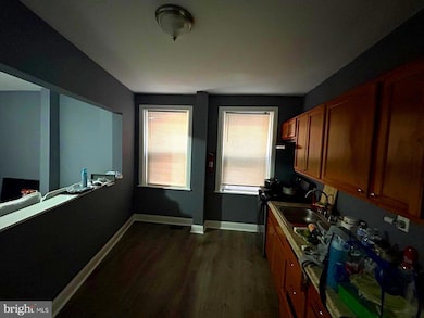 528 Mrtn King Jr, Trenton, NJ 08618 - photo 4