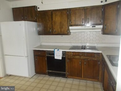 8503 Charlton Rd, Randallstown, MD 21133 - photo 5