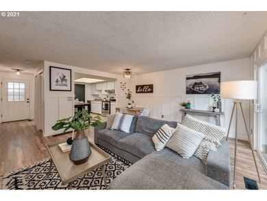 Living Room/Dining Room