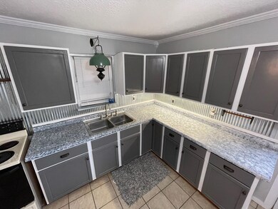 2400 E 23rd St, Muncie, IN 47302 - photo 5