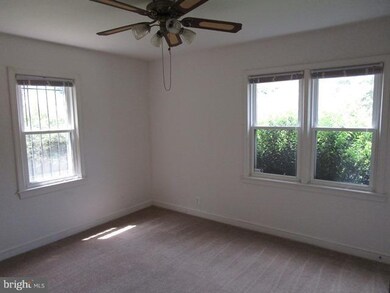 1000 Larchmont Ave, Capitol Heights, MD 20743 - photo 7